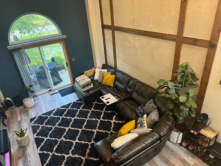 2444 Oak Tree Ln — Photo 11