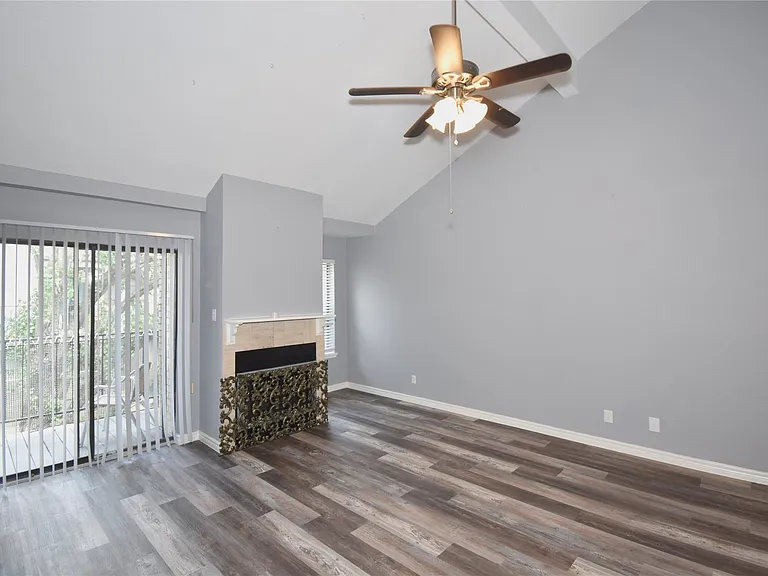 10811 Richmond Ave #76 — Photo 11