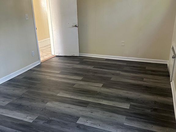 3rd image of 271-273 E 32nd St #2