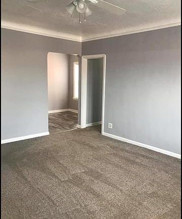 3rd image of 1365 Clarence Ave APT 110