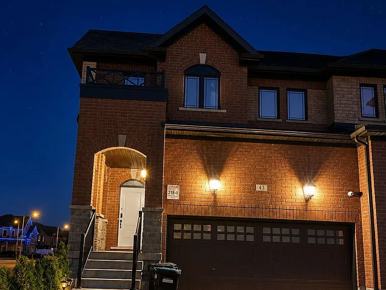 43 Lorne Thomas Pl — Photo 2