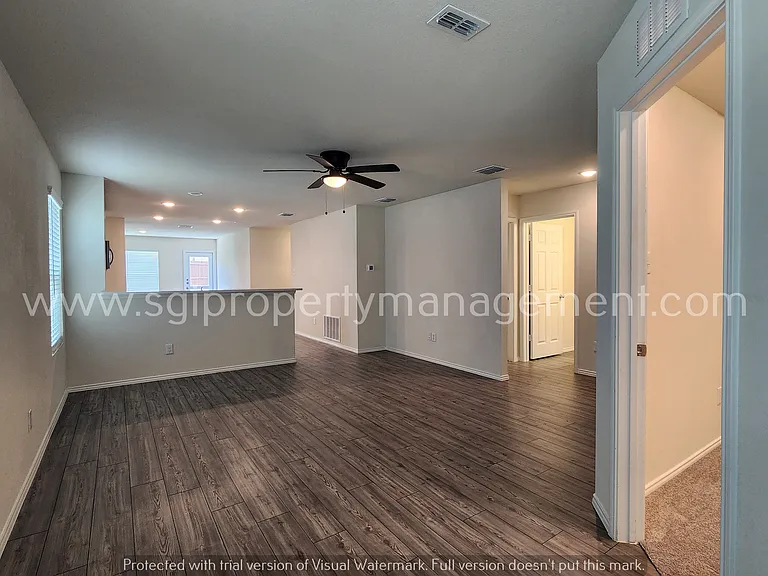 1427 Ganado Dr — Photo 5