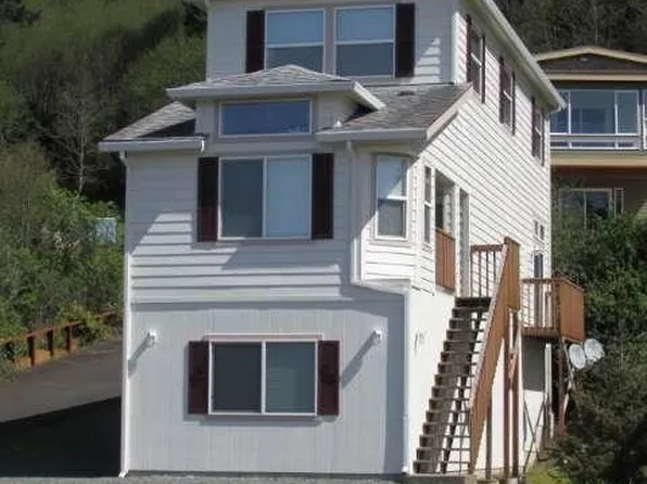 8905 Grant St, Grant St, OR 97136