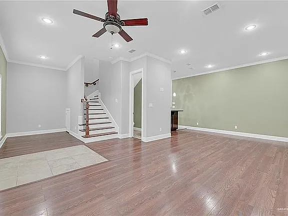 209 Robin Ave — Photo 4