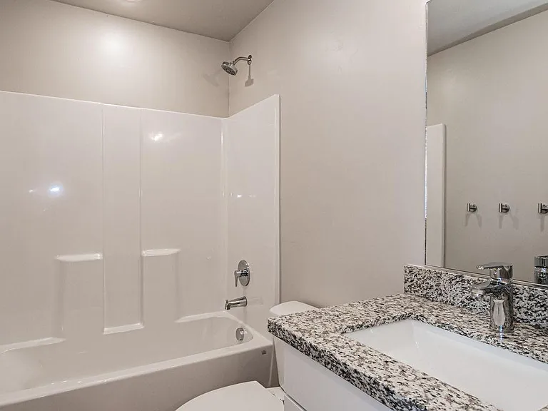 380 S 3 W #203 — Photo 15