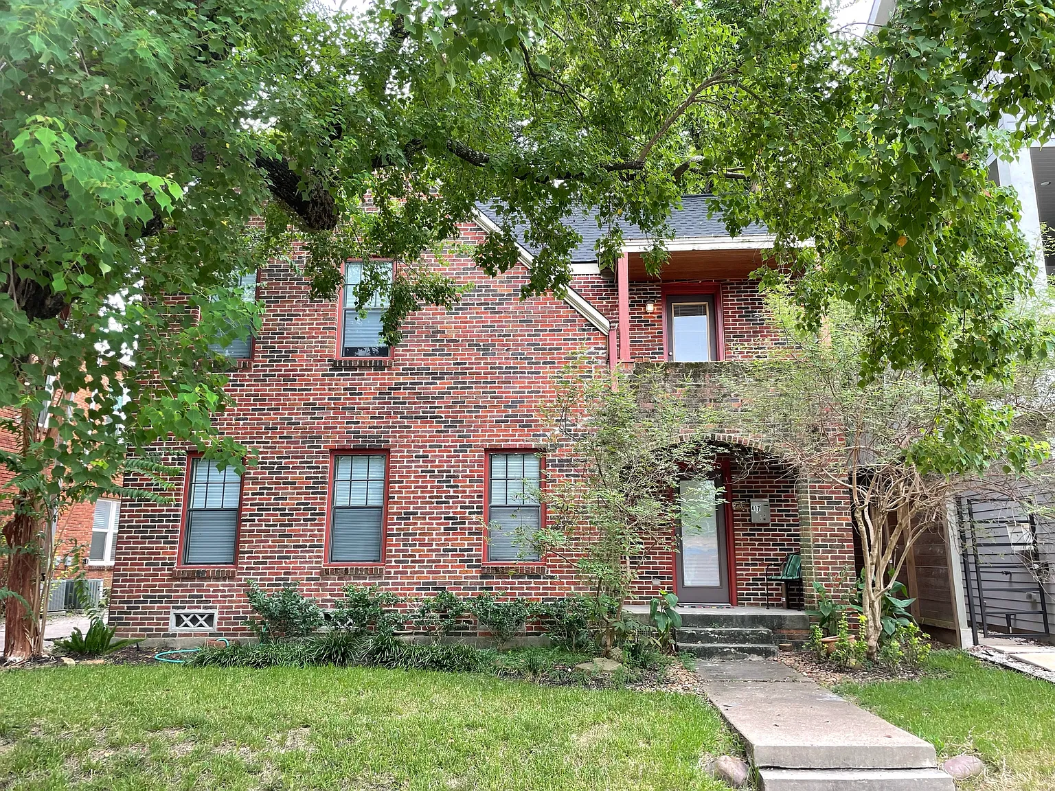 Your new home in Montrose - Walk to Buffalo Bayou Park, shops, restaurants — Photo 1