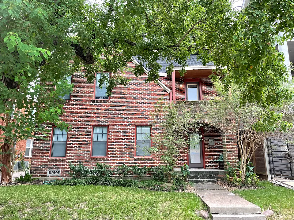 419 W Saulnier St #UPPER