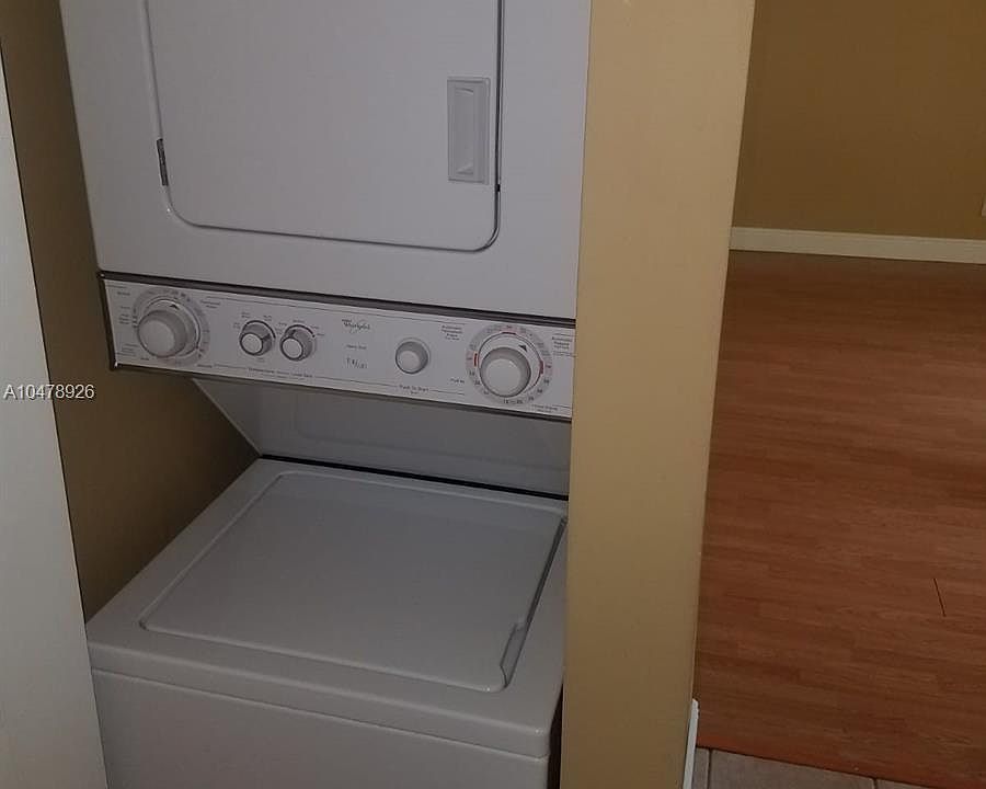 1st image of 932 Coral Club Dr #932