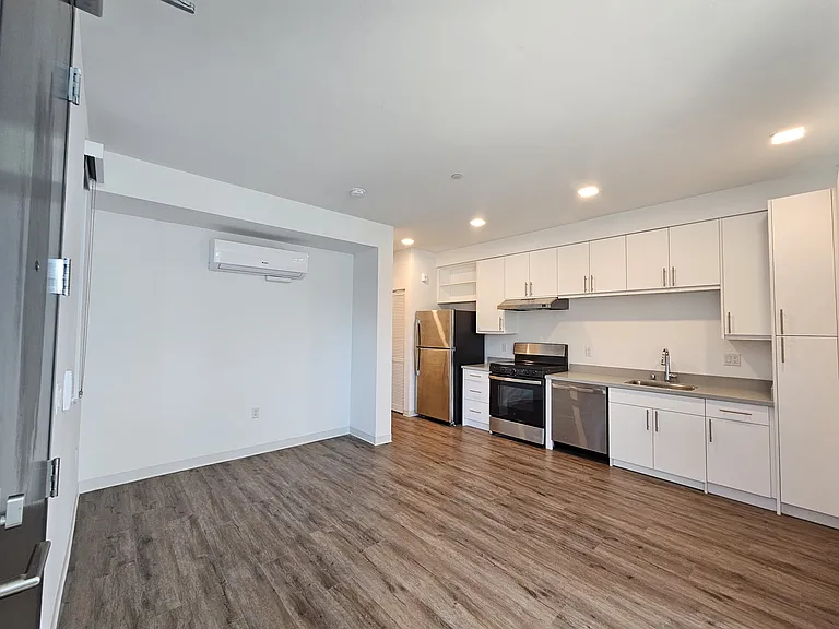 4015 Kansas St #100 — Photo 5