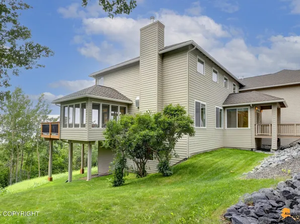 18546 Osprey Cir, Anchorage, AK 99519
