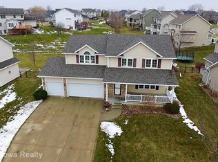 6434 NW 93rd St, Johnston, IA 50131