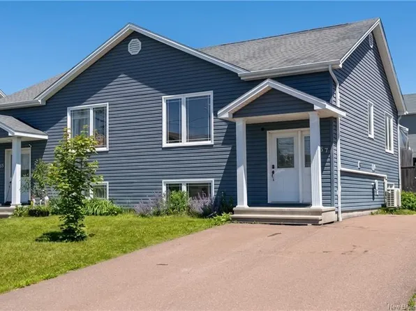 167 Penrose St, Moncton, NB E1E 4W7