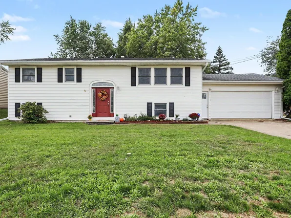 6710 Amberly St, Portage, MI 49024