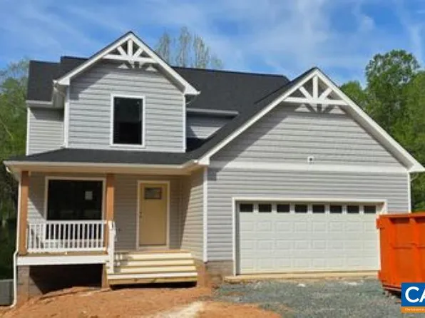 211 Fairway Dr, Louisa, VA 23093