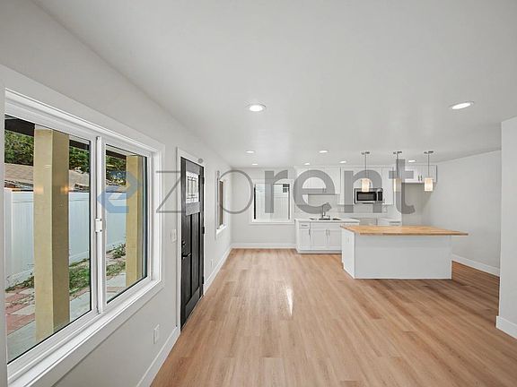 4th image of 11720 Utah Ave #B