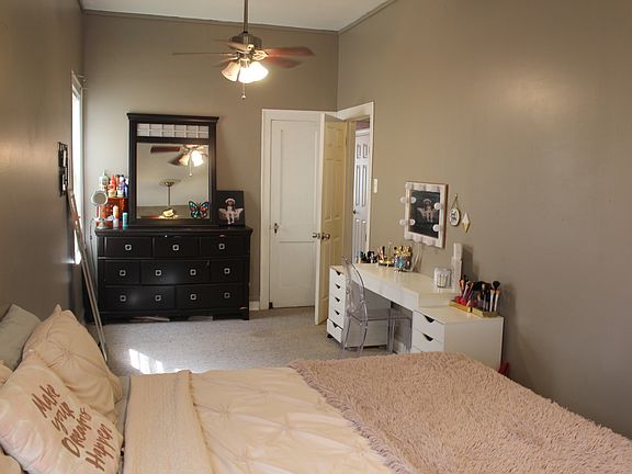 4th image of 13308 S Carondolet Ave