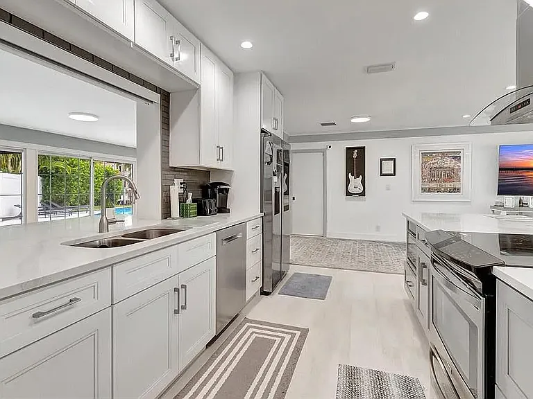 4450 NE 23rd Ave — Photo 14