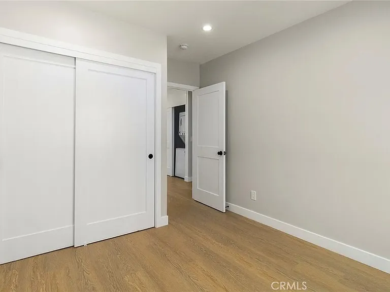 1827 E 4th St #18 — Photo 15