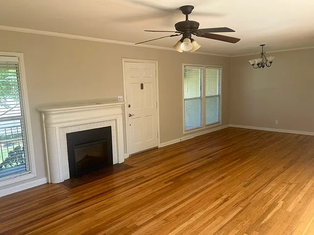 2844 Ione St — Photo 3