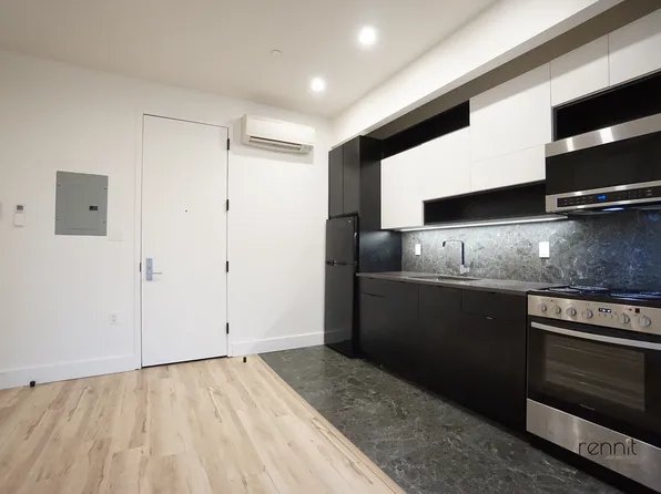 1111 Decatur Street image 15 of 19