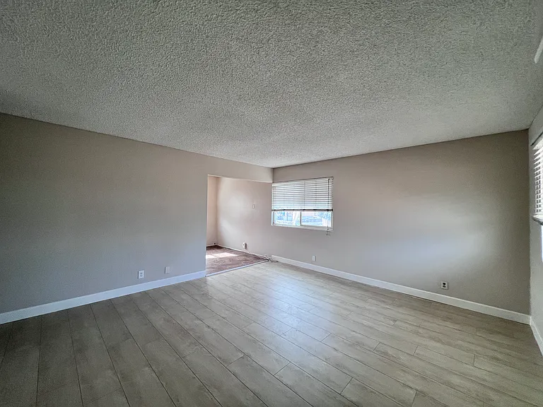 11310 La Mirada Blvd #2 — Photo 4