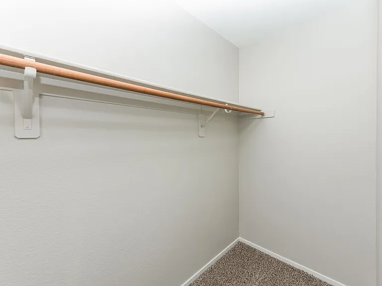 3009 Honeysuckle Ave — Photo 6
