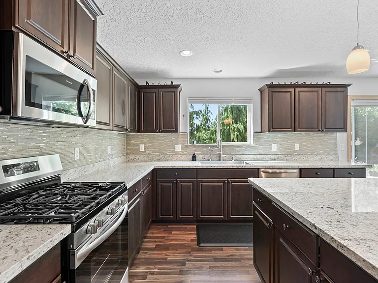 3823 S Mead St — Photo 9