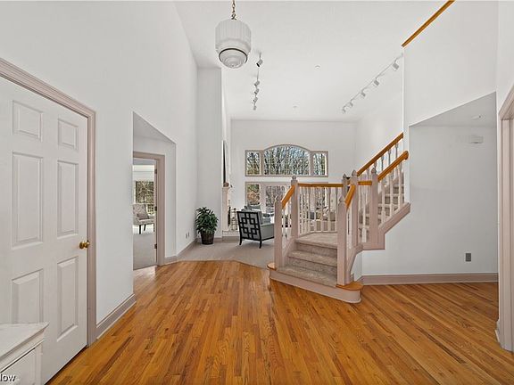 2nd image of 40 Solether Ln