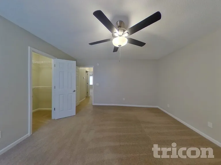 208 Denby Cir — Photo 9