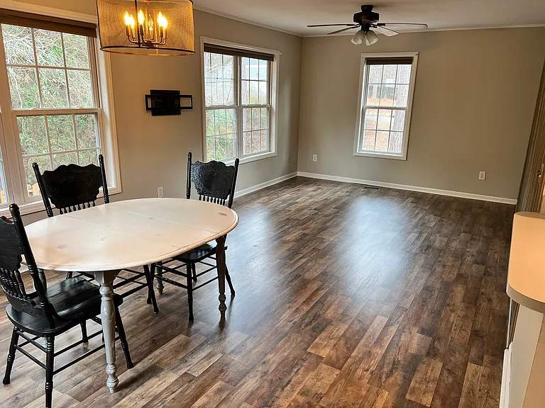 2 Overpeck Ln — Photo 11