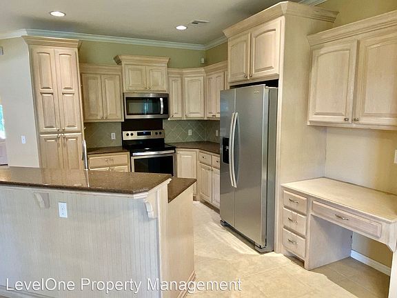 4th image of 11318 NW 121st Pl
