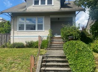 2246 NW 63rd St, Seattle, WA 98107