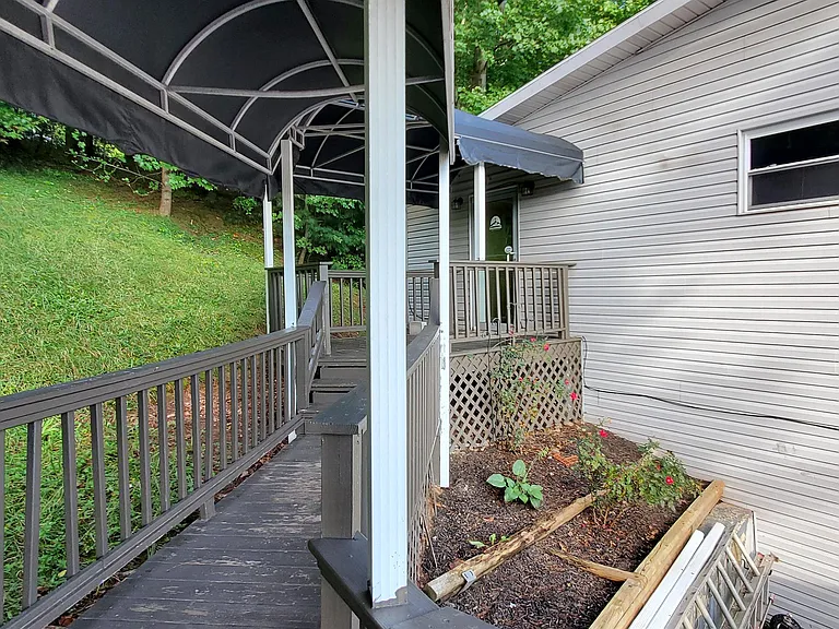 3677 Robert C Byrd Dr — Photo 14