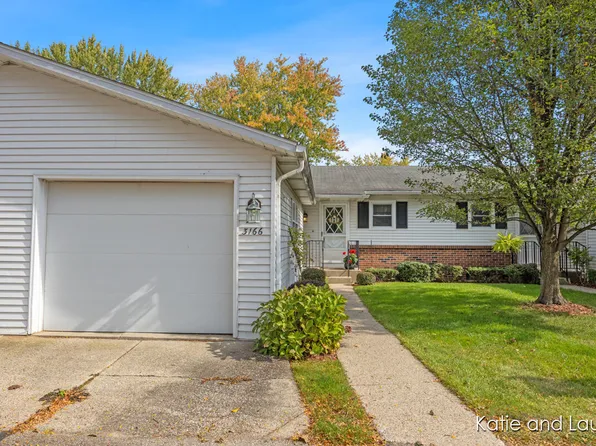 3166 Villa Ridge Dr SE, Kentwood, MI 49512