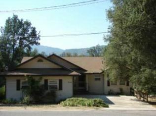 49566 Pierce Dr, Oakhurst, CA