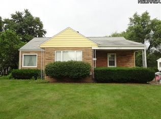 2695 Morris Ln, Girard, OH 44420