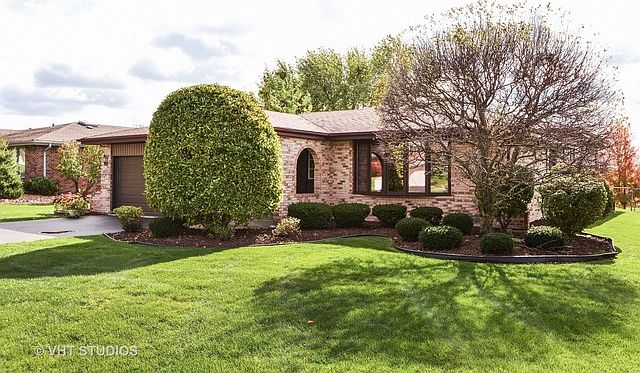 1st image of 11731 Pineview Dr