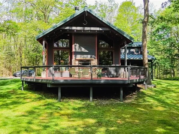 412 Stahl Rd, Somerset, PA 15501