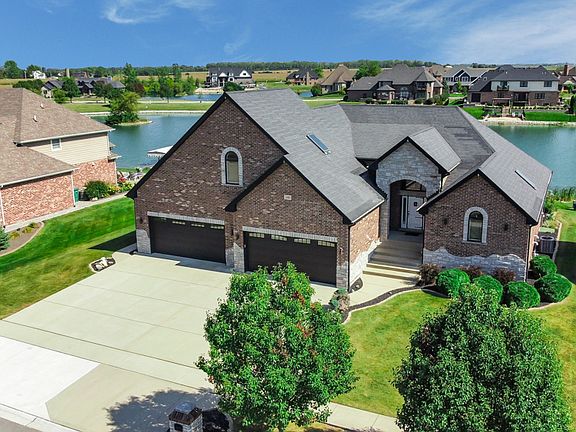 2nd image of 24001 S Sunset Lakes Dr