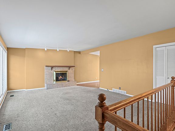 5th image of 4547 S Tanglewood Dr
