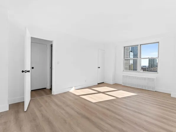 10 Huron Avenue image 14 of 33