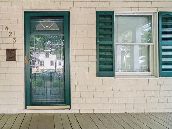 2nd image of 423 N Edgewood St
