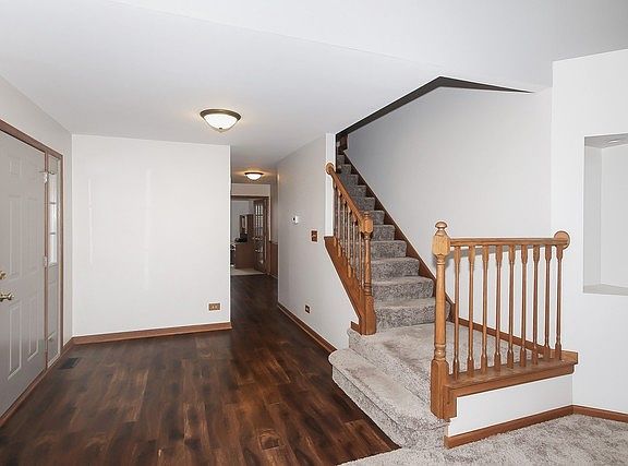 3rd image of 225 W Harvard Cir
