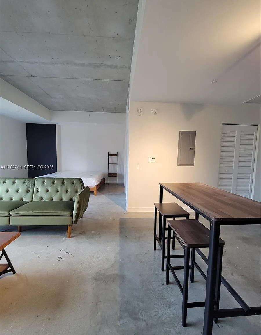 Centro Condo — Photo 2