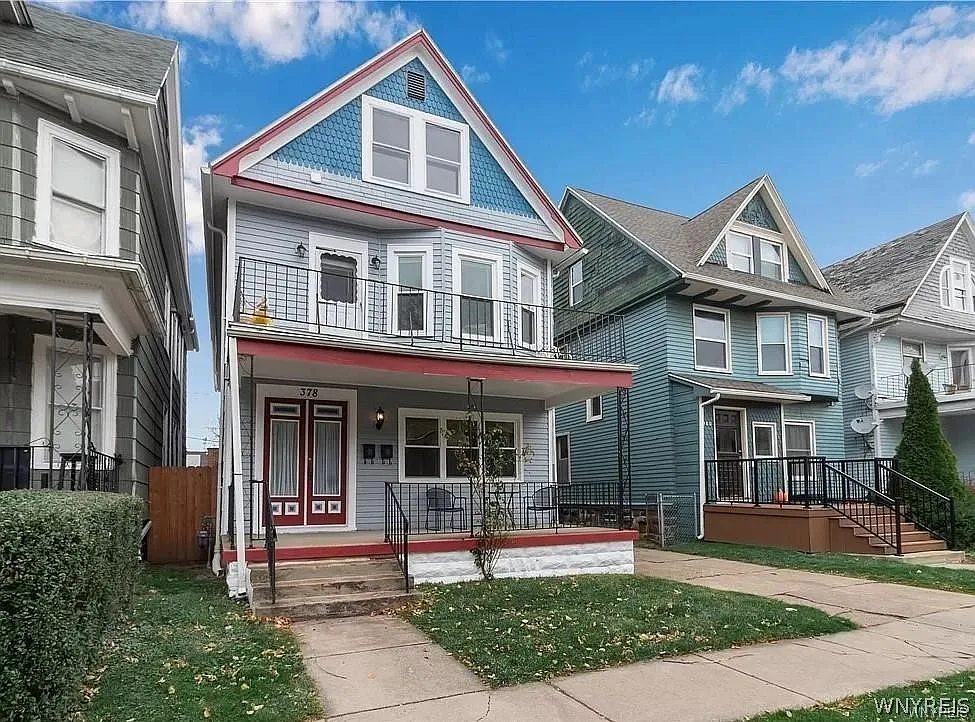 2 bed, 1.0 bath, 1000 sqft, $1,550 — Photo 1