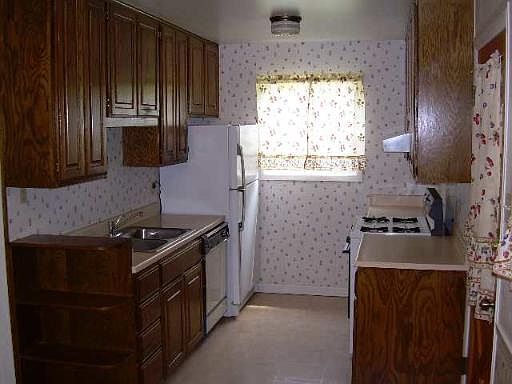 4th image of 2942 ANZA DR