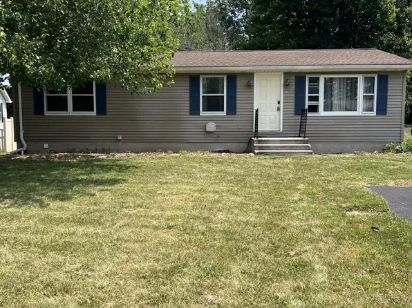 29 E Locust Ln, New Oxford, PA 17350