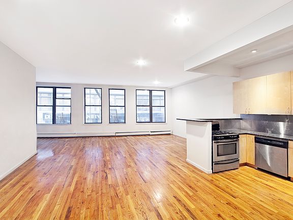 5th image of 20 John St Fl 3