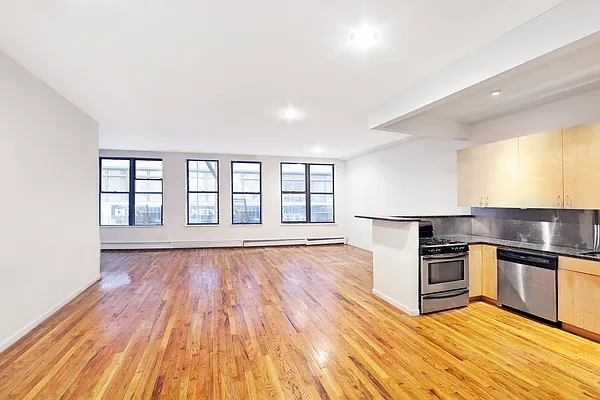 Rented by R New York | media 3