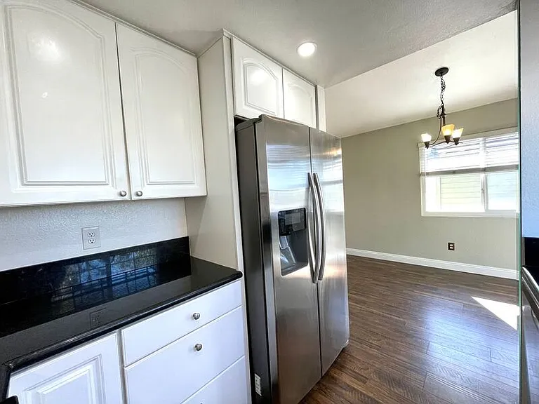 3935 Oregon St #4 — Photo 6